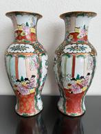Twee grote Chinees Cantonees vazen, Ophalen of Verzenden