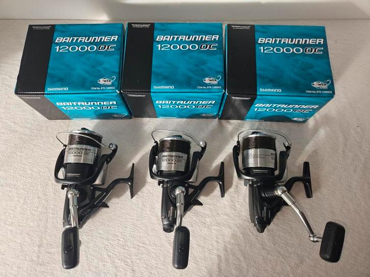 2 nieuwe shimano baitrunners 12000 OC, Watersport en Boten, Hengelsport | Karpervissen, Zo goed als nieuw, Molen, Ophalen of Verzenden