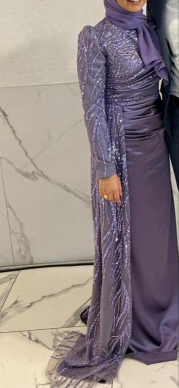 Prachtige Gala Jurk beschikbaar voor biedingen