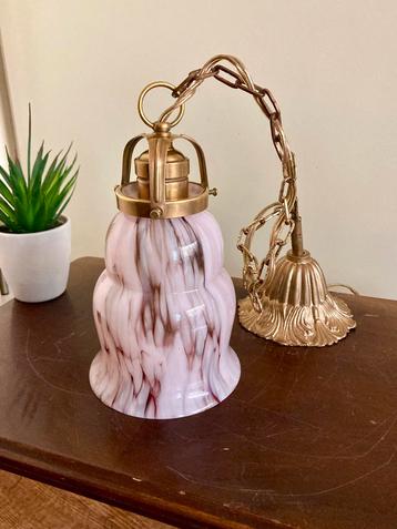 Antieke Art Deco hanglamp roze gemarmerd glas messing. beschikbaar voor biedingen