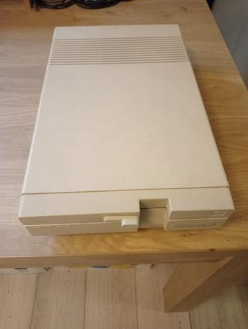 Commodore 1571 (c128 diskdrive) beschikbaar voor biedingen