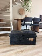 Industriële stalen/ijzere kist, Huis en Inrichting, Woonaccessoires | Kisten, Ophalen, Minder dan 50 cm, 50 tot 100 cm, Zo goed als nieuw