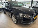 Volkswagen Golf Variant 1.2 TSI Connected Series, Gebruikt, 1194 kg, Leder en Stof, Zwart