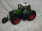 Bruder Fendt 1050 trekker met speelfiguur en gereedschap, Ophalen, Zo goed als nieuw