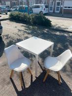 Witte vierkanten eettafel met twee stoelen, Ophalen, Zo goed als nieuw