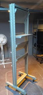 Metalen Tijdschriften / folderrek op wieltjes, Ophalen, Zo goed als nieuw