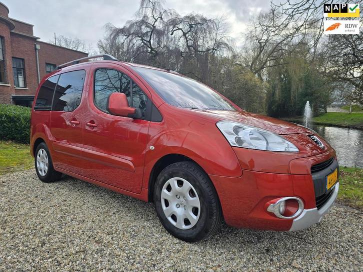 Peugeot Partner Tepee 1.6 XT AIRCO/cruise *apk:07-2026*, Auto's, Peugeot, Bedrijf, Te koop, Partner Tepee, ABS, Airbags, Airconditioning