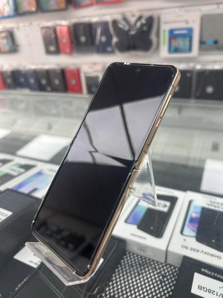 Samsung Galaxy Z Flip 4 – 128GB – Goud, Telecommunicatie, Mobiele telefoons | Samsung, Zo goed als nieuw, Galaxy Z Flip, 128 GB