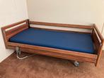 Hoog-laag bed incl decubitus matras., Ophalen, 90 cm, Eenpersoons, Zo goed als nieuw