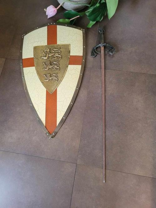 Richard leeuwenhart, schild en z.w.a.a.rd Replica, Antiek en Kunst, Kunst | Niet-Westerse kunst, Ophalen of Verzenden