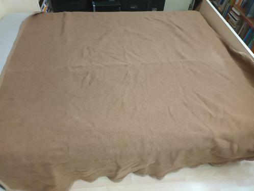 Zeer grote bruine wollen deken kamelen kameel.  218-208cm, Huis en Inrichting, Slaapkamer | Beddengoed, Zo goed als nieuw, Deken of Dekbed