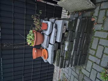 Gratis Trommelstenen en klinkers beschikbaar voor biedingen