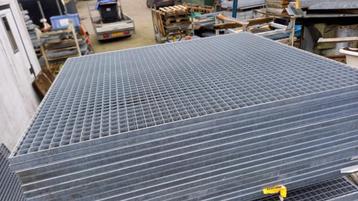 Vloerroosters Steenmarters Marters Roosters Tuinschutting beschikbaar voor biedingen