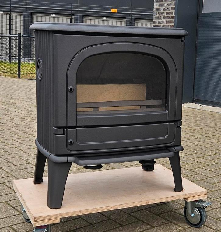 Houtkachel Dru 64CB, Huis en Inrichting, Kachels, Zo goed als nieuw, Vrijstaand, Houtkachel, Hout, Ophalen of Verzenden