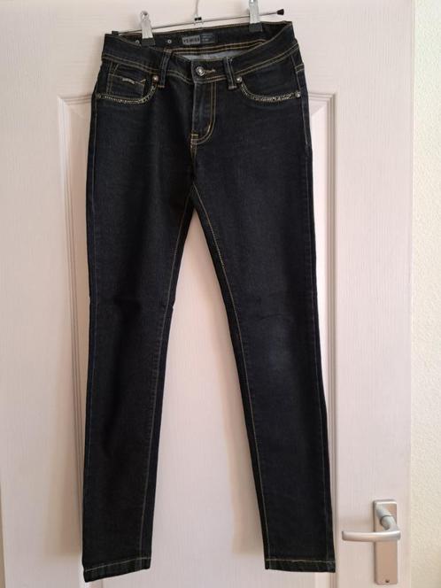 Mooie nieuwe dames jeans spijkerbroek maat 36/S met glitters, Kleding | Dames, Spijkerbroeken en Jeans, Nieuw, W28 - W29 (confectie 36)