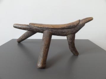 Neksteun, lengte ca 50 cm. Hoog 19 cm, nekhoogte ca 15 cm.  beschikbaar voor biedingen