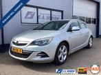 Opel Astra 1.4 Turbo Cosmo Sport met aut.airco LMB velgen 17, Auto's, Opel, Origineel Nederlands, Te koop, Zilver of Grijs, 5 stoelen