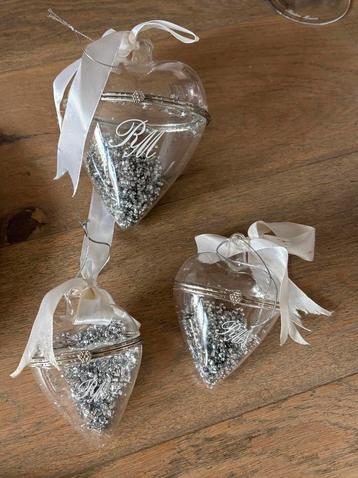 Riviera Maison Kerstballen Hartjes beschikbaar voor biedingen