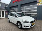 BMW 2-serie Active Tourer 218i Essential Sport / Pano / Trek, 65 €/maand, Gebruikt, Euro 6, Wit
