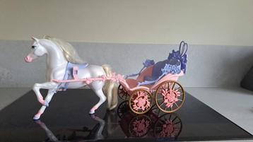 Barbie paard met koets beschikbaar voor biedingen