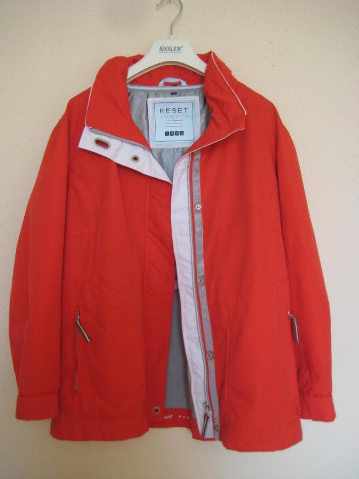 Dames sport jack., Kleding | Dames, Dames-kledingpakketten, Zo goed als nieuw, Maat 38/40 (M), Ophalen of Verzenden