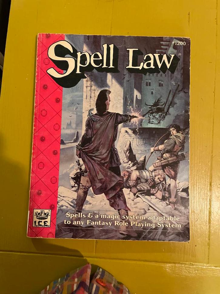 Spell Law (ICE) - Fantasy Rollenspel, Hobby en Vrije tijd, Gezelschapsspellen | Bordspellen, Gebruikt, Ophalen of Verzenden