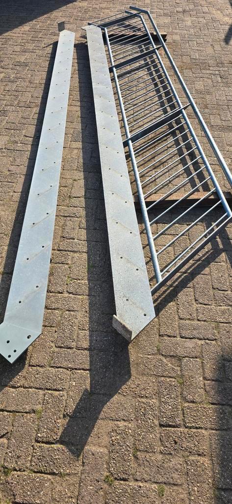 Gegalvaniseerde trap 3.05m tbv tuin balkon dakterras etc etc, Doe-het-zelf en Verbouw, Ladders en Trappen, Gebruikt, Trap, 2 tot 4 meter