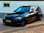 BMW 3-Serie 3.0 I 330 Touring AUT 2007 Zwart/PANO/ Inruil mo, Auto's, BMW, Automaat, Achterwielaandrijving, Zwart, Parkeersensor