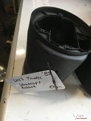 Mercedes w123 1985  Stuurkap met rubber beschikbaar voor biedingen