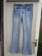 Spijkerbroek RED BUTTON mt 38/40  uitlopende pijpen, Kleding | Dames, Spijkerbroeken en Jeans, Zo goed als nieuw, W30 - W32 (confectie 38/40)