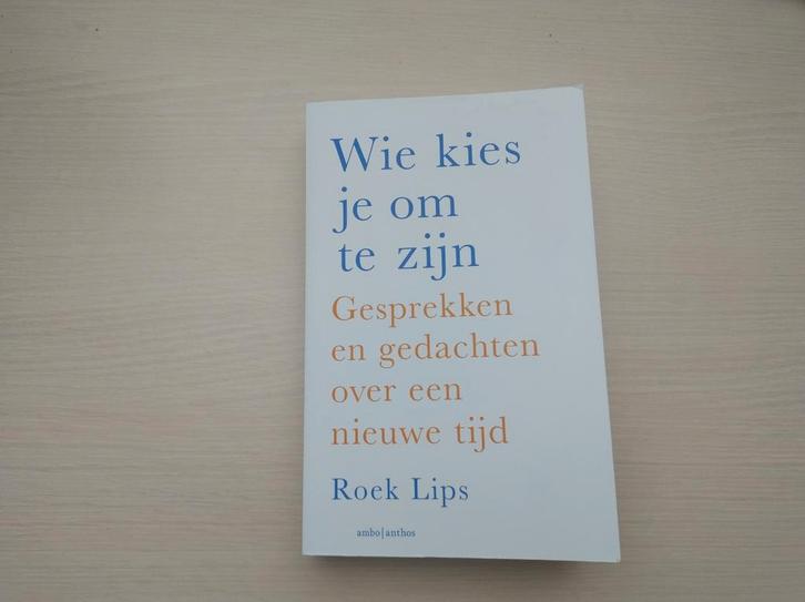 Roek Lips - Wie kies je om te zijn, Boeken, Overige Boeken, Nieuw, Ophalen of Verzenden