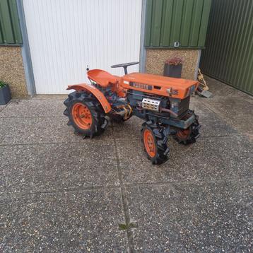 Kubota b6000. 4x4 trekker beschikbaar voor biedingen