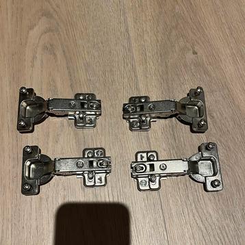 4 scharnieren - nieuw beschikbaar voor biedingen