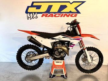 KTM 450 SX-F (bj 2024 model 2025) beschikbaar voor biedingen