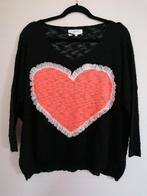 SUPER TRENDY zwarte trui met oranje hart mt. M/L, Kleding | Dames, Maat 38/40 (M), Overige kleuren, Nieuw, Ophalen of Verzenden