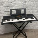Psr-e363 yamaha keyboard met stand, Muziek en Instrumenten, 61 toetsen, Yamaha, Ophalen of Verzenden, Zo goed als nieuw