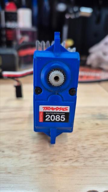 Traxxas servo 2085 beschikbaar voor biedingen