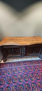 Massieve antieke houten kast, Ophalen