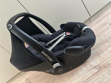 Maxi Cosi pebble incl family fix base (x2!) beschikbaar voor biedingen