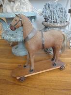 prachtig antiek PAARD/VEULEN op PLANK met SPAAKWIELEN, no. 3, Ophalen