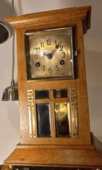 Leuke tafelklok Amsterdamse school/Art deco, Antiek en Kunst, Ophalen of Verzenden