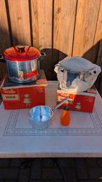 Vistal pannen, vintage uit de jaren 60 schat ik., Ophalen of Verzenden, Zo goed als nieuw, Rvs, Pannenset