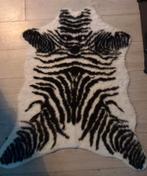 Zebra vloerkleed creme, Huis en Inrichting, Stoffering | Tapijten en Kleden, Ophalen of Verzenden, Zo goed als nieuw, Wit, Rechthoekig