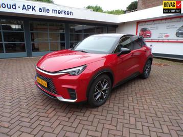 Lexus LBX Business Line Pro Bi-Tone 2WD Hybrid Automaat Navi beschikbaar voor biedingen