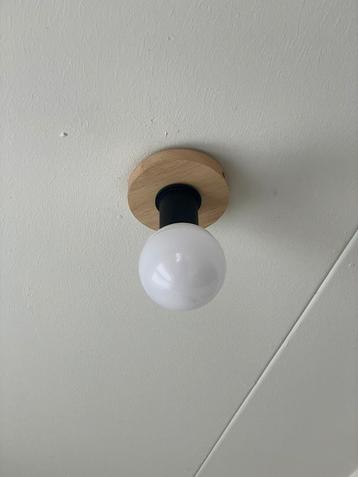 Plafondlamp fitting beschikbaar voor biedingen