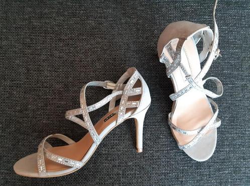Schoen Pumps Sandaal met hoge hak * maat 36 * Grijs * ZGAN, Kleding | Dames, Schoenen, Zo goed als nieuw, Sandalen of Muiltjes
