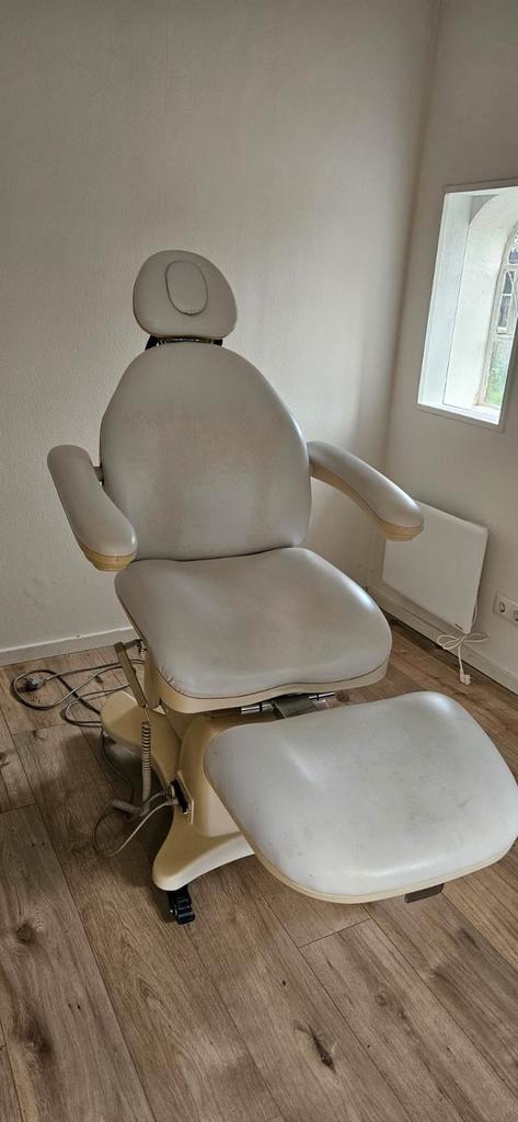 Elektrisch verwarmde pedicurestoel/behandelstoel, 3 motoren, Sport en Fitness, Massageproducten, Gebruikt, Massagestoel of Kussen