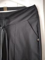 Zusss, broek travelstof, Kleding | Dames, Broeken en Pantalons, Ophalen of Verzenden, Zo goed als nieuw, Maat 38/40 (M), Grijs