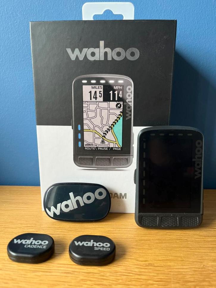 Wahoo Elemnt Roam V1 - Complete Set with Sensors, Fietsen en Brommers, Fietsaccessoires | Fietscomputers, Zo goed als nieuw, Cadanssensor