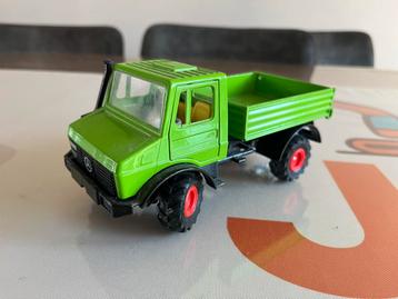 Unimog 1700 L tractor Siku 3153 beschikbaar voor biedingen